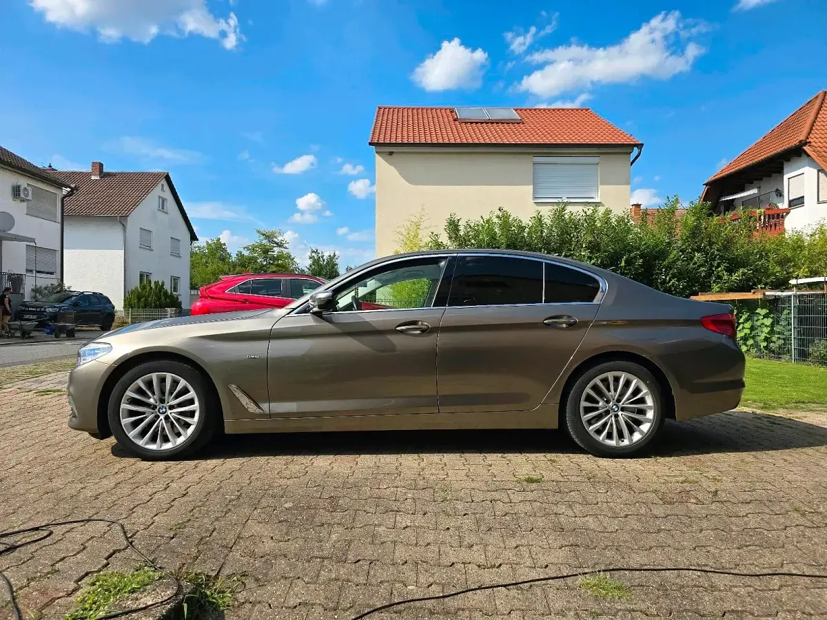 Gebraucht BMW 530 Luxury Line 265 PS (194 kW) 2017 Beige Limousine