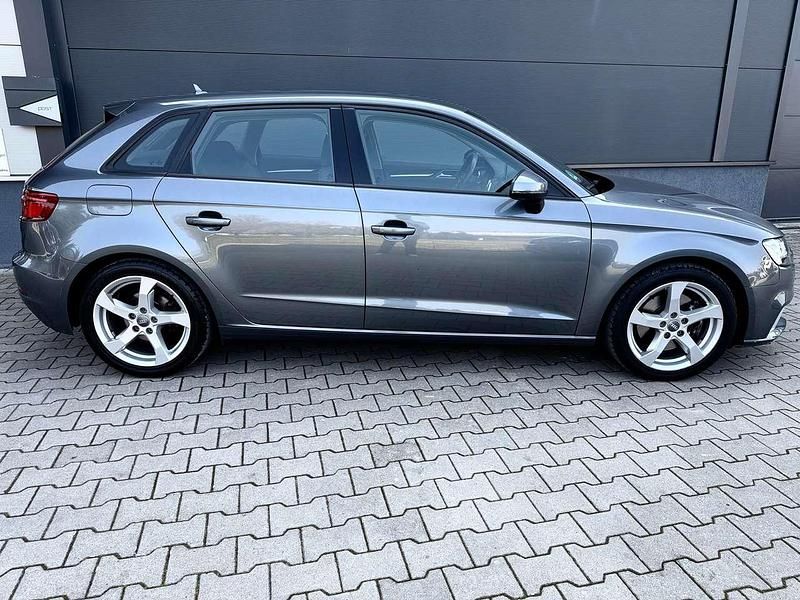 Gebraucht Audi A3 Sport 190 PS (139 kW) 2018 Monsungrau metallic Limousine