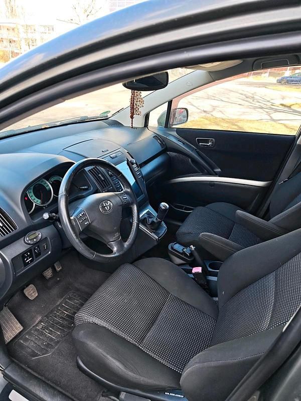 Gebraucht Toyota Corolla Verso 177 PS (130 kW) 2006 Grau Van / Kleinbus