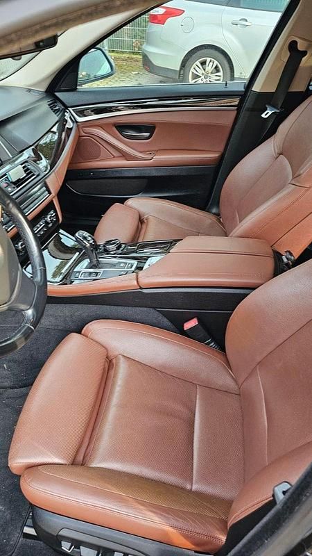 Gebraucht BMW 530 258 PS (189 kW) 2014 Braun Kombi