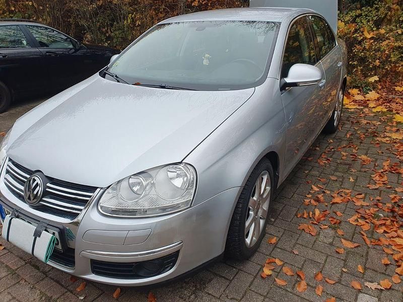 Gebraucht VW Jetta Comfortline 116 PS (85 kW) 2006 Silber Limousine