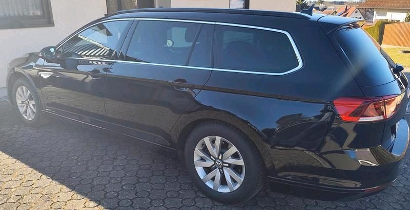 Gebraucht VW Passat 200 PS (147 kW) 2023 Schwarz Kombi