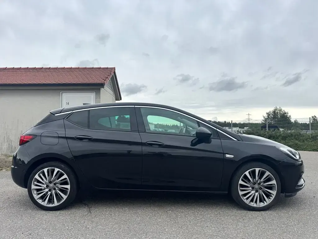 Gebraucht Opel Astra Innovation 150 PS (110 kW) 2016 Schwarz Limousine