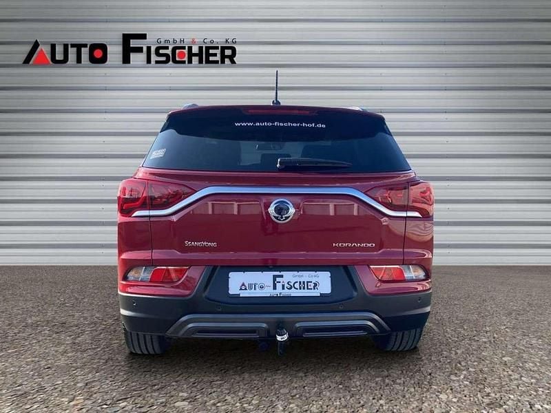 Gebraucht SsangYong Korando Quartz 163 PS (119 kW) 2022 Cherry red SUV