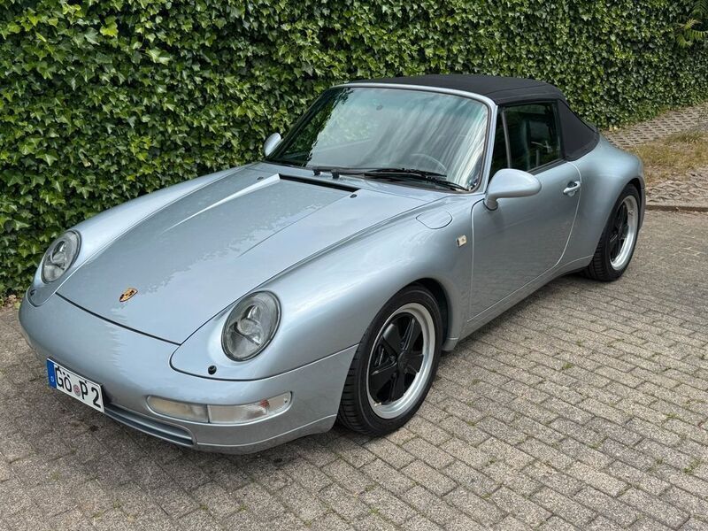 Silber Gebraucht 1994 Porsche 993 Cabrio | 64.900 € - Bild 1/4