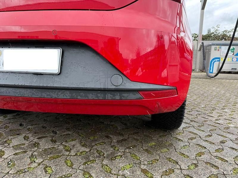 Gebraucht Seat Leon FR 140 PS (102 kW) 2013 Rot Limousine