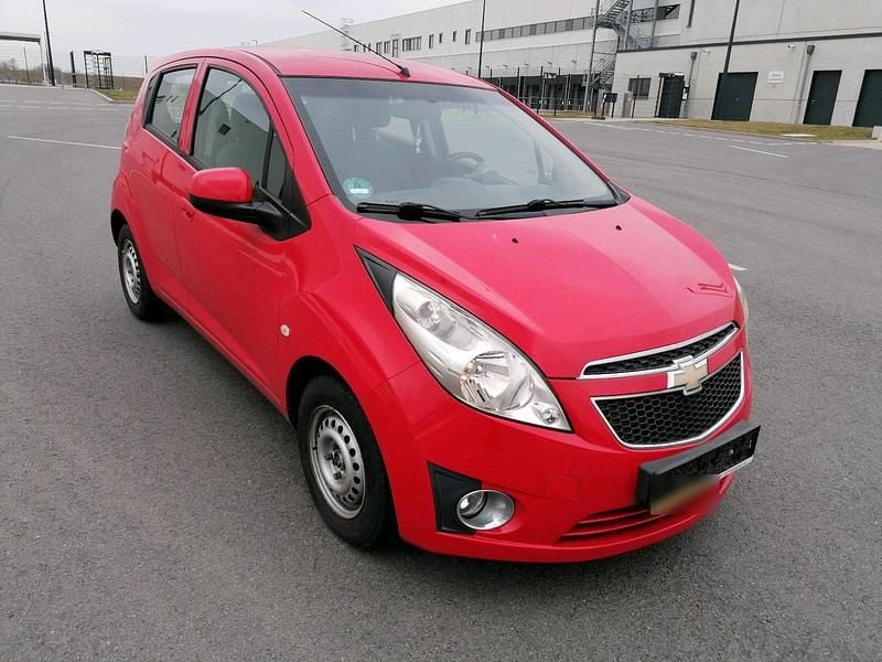 Gebraucht Chevrolet Spark 68 PS (50 kW) 2012 Rot Kleinwagen
