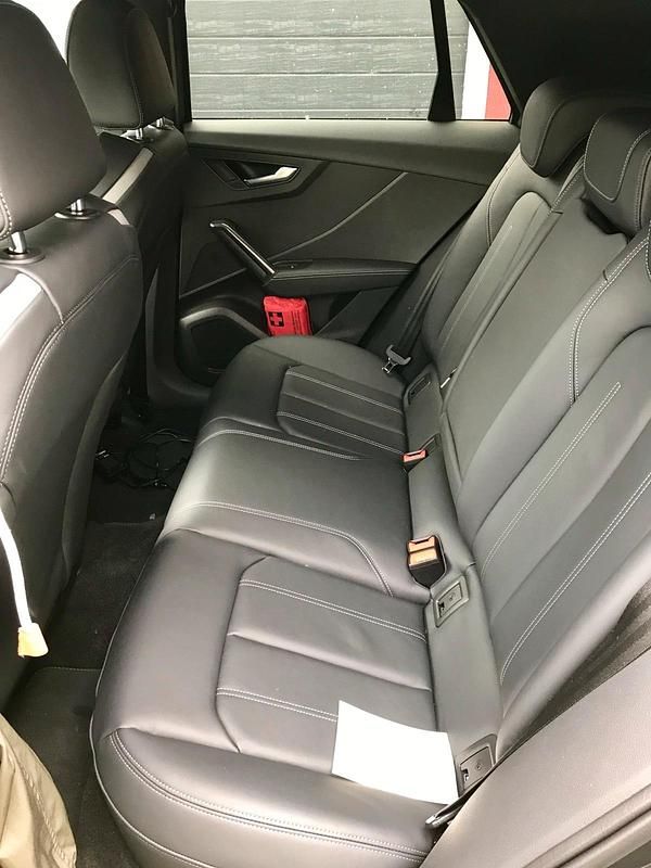 Gebraucht Audi SQ2 Sport 300 PS (220 kW) 2019 Andere farben SUV