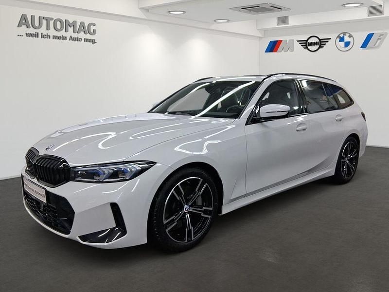 Weiß Gebraucht 2022 BMW 330 M Sport Limousine | 38.990 € (Fairer Preis) - Bild 1/4