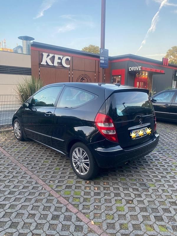 Schwarz Gebraucht 2005 Mercedes A170 Kleinwagen | 2.000 € - Bild 1/4