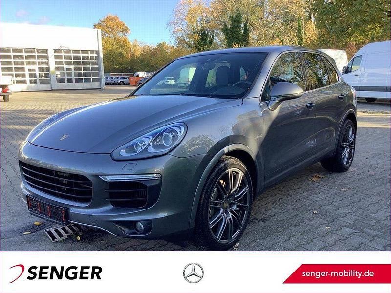 Grau Gebraucht 2017 Porsche Cayenne S SUV | 23.900 € - Bild 1/3