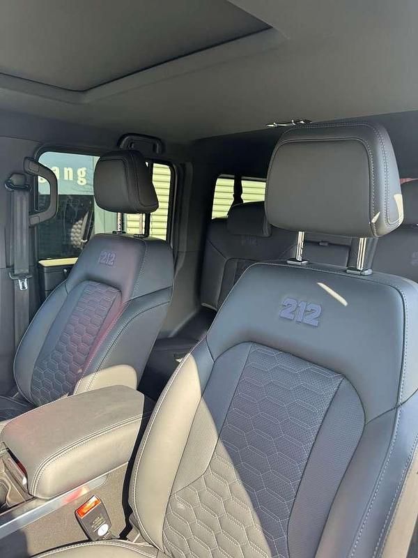 Neu BAW 212 166 PS (122 kW) 2026 Schwarz SUV