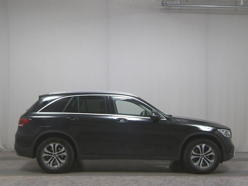 Schwarz Gebraucht 2020 Mercedes GLC220 SUV | 21.350 € - Bild 1/4