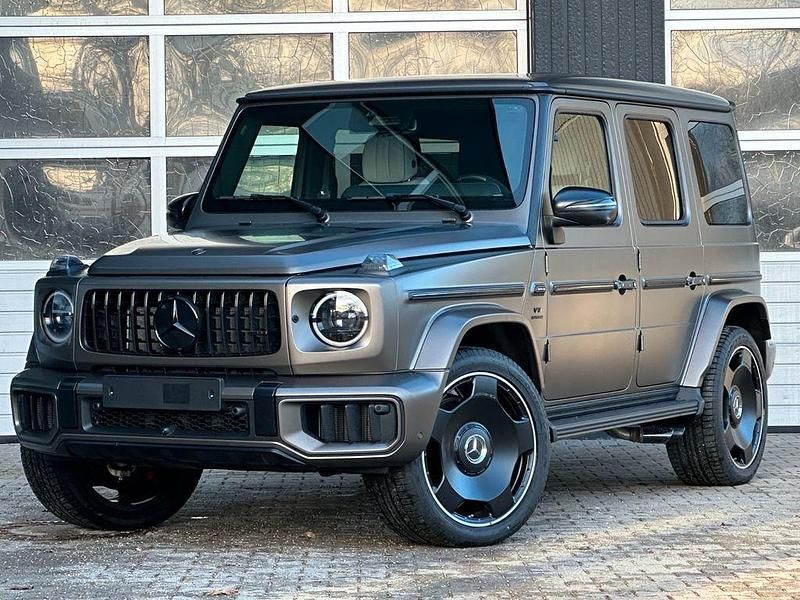 Neu Mercedes G63 AMG AMG 585 PS (430 kW) 2026 Amg monza grau magno SUV
