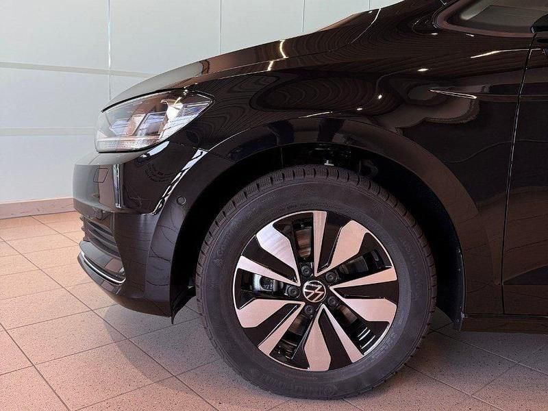 Gebraucht VW Touran Comfortline 150 PS (110 kW) 2026 Schwarz Van / Kleinbus