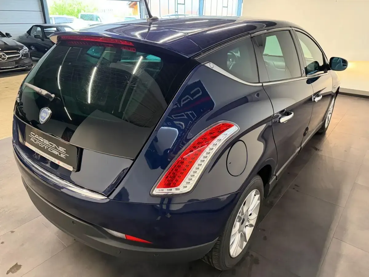 Gebraucht Lancia Delta 150 PS (110 kW) 2009 Blau Kleinwagen