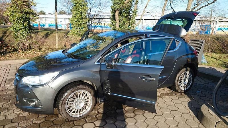 Gebraucht Citroën DS4 Sport Chic 200 PS (147 kW) 2011 Braun Kleinwagen