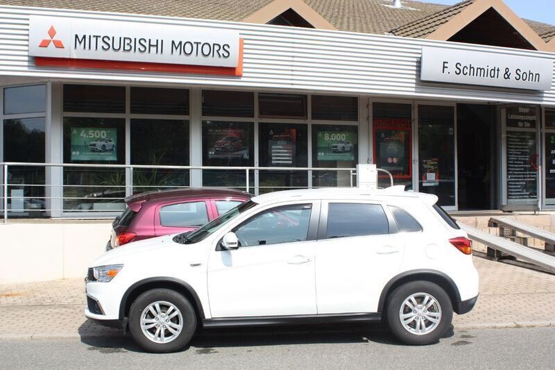 Weiß Gebraucht 2017 Mitsubishi ASX Diamant Edition SUV | 11.490 € (Fairer Preis) - Bild 1/4