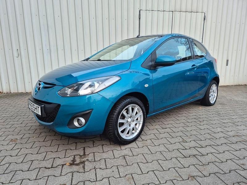 Blau Gebraucht 2011 Mazda 2 Active Limousine | 4.999 € (Fairer Preis) - Bild 1/4