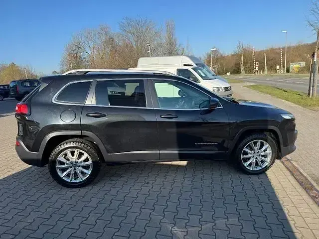 Gebraucht Jeep Cherokee Limited 184 PS (135 kW) 2015 Schwarz SUV
