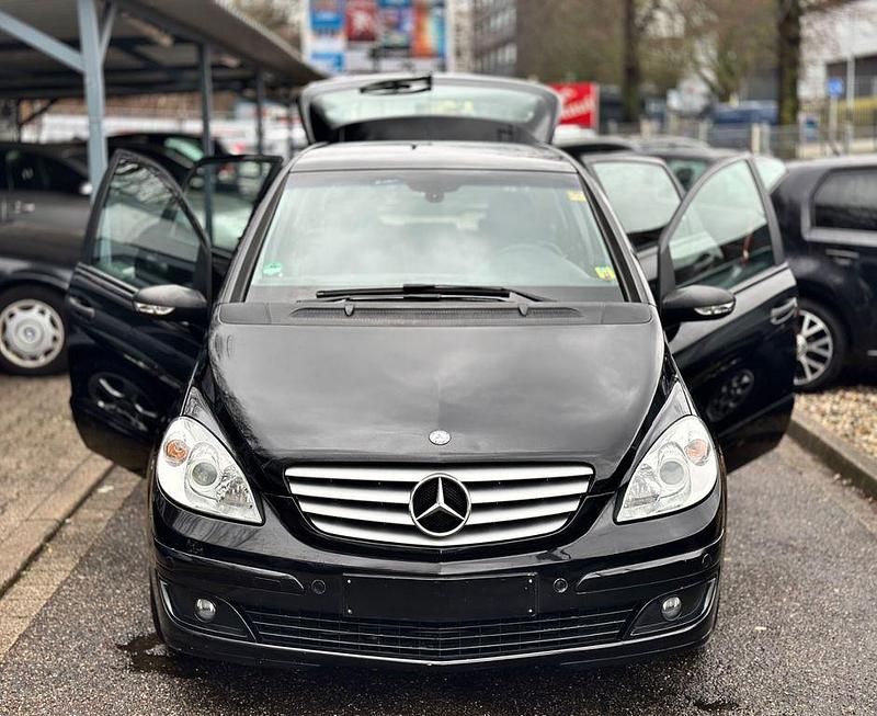 Gebraucht Mercedes B180 109 PS (80 kW) 2007 Schwarz Van / Kleinbus