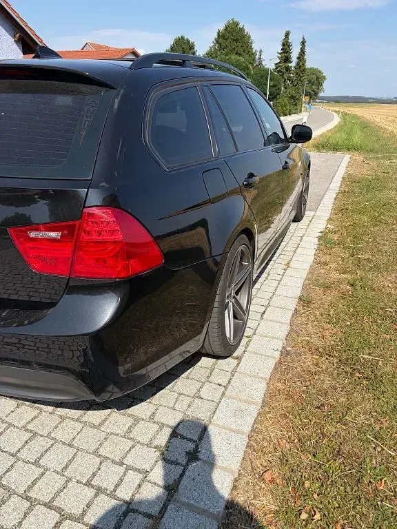Gebraucht BMW 318 M Sport 143 PS (105 kW) 2009 Schwarz Kombi
