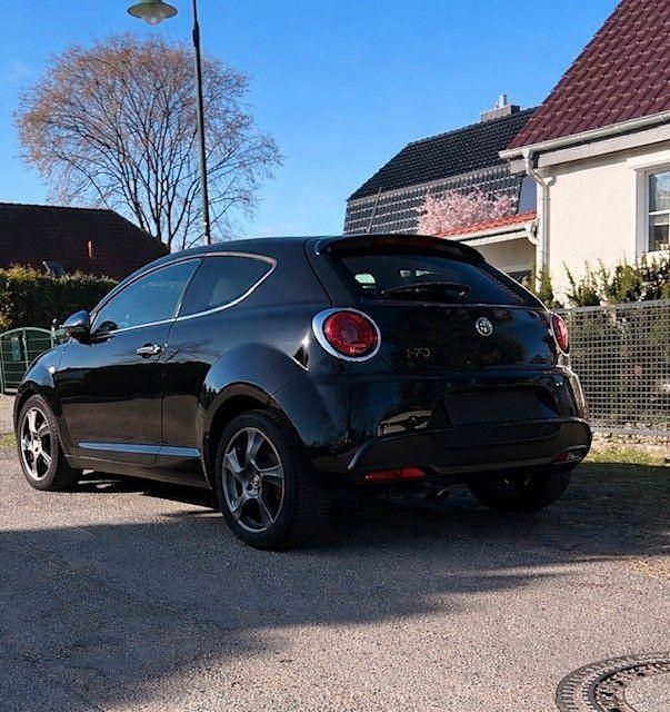 Gebraucht Alfa Romeo MiTo Turismo 140 PS (102 kW) 2014 Schwarz Kleinwagen