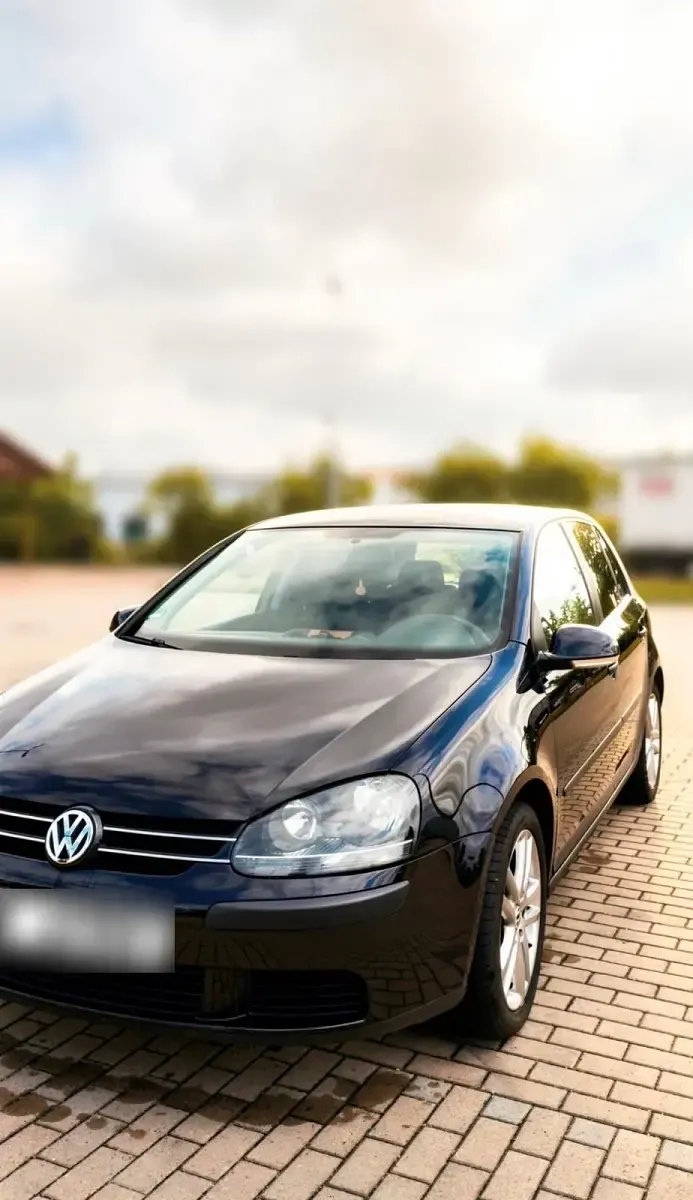 Gebraucht VW Golf V 75 PS (55 kW) 2004 Schwarz Kleinwagen