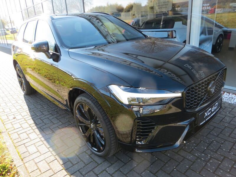Gebraucht Volvo XC60 Plus 349 PS (256 kW) 2024 Schwarz SUV