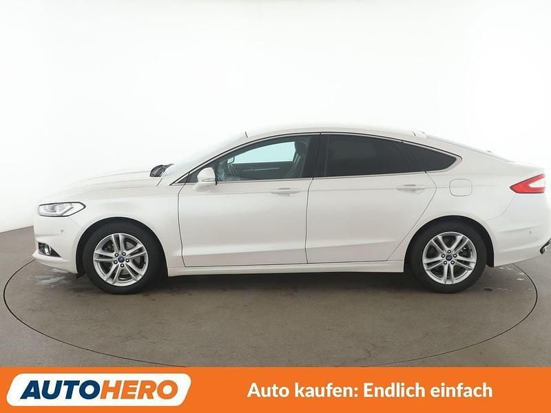 Gebraucht Ford Mondeo Titanium 180 PS (132 kW) 2015 Weiß Limousine
