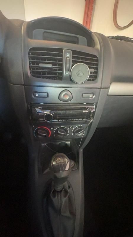 Gebraucht Renault Clio II 2003 Grau Kleinwagen