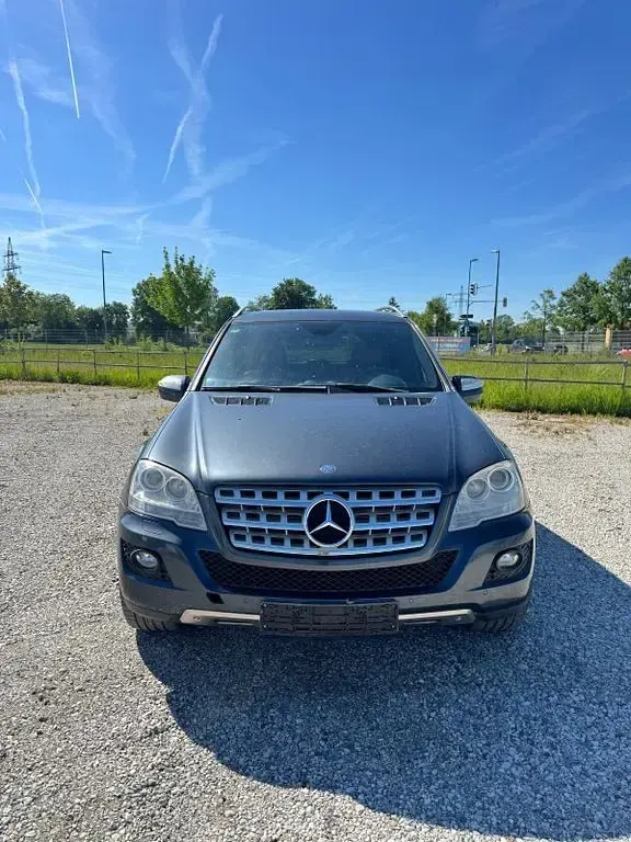 Gebraucht Mercedes ML450 306 PS (225 kW) 2010 Grau SUV