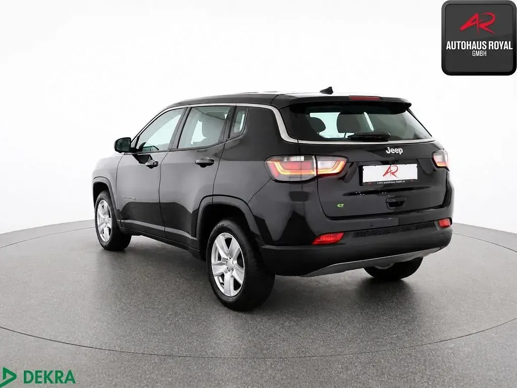 Gebraucht Jeep Compass Altitude 131 PS (96 kW) 2025 Black clear coat SUV