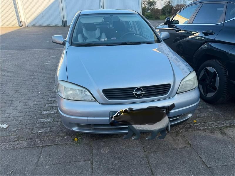 Usata Opel Astra 101 CV (74 kW) 2000 Grigio Berlina