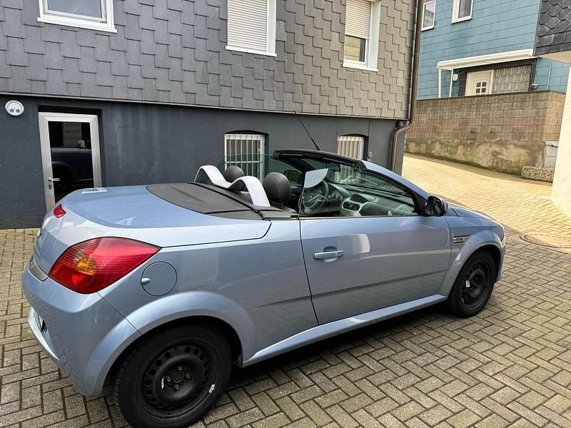 Blau Gebraucht 2007 Opel Tigra Cabrio | 1.500 € (Guter Preis) - Bild 1/4