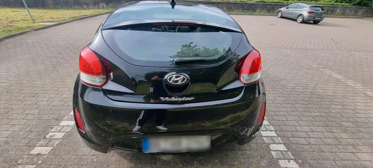 Gebraucht Hyundai Veloster 140 PS (102 kW) 2011 Schwarz Kleinwagen