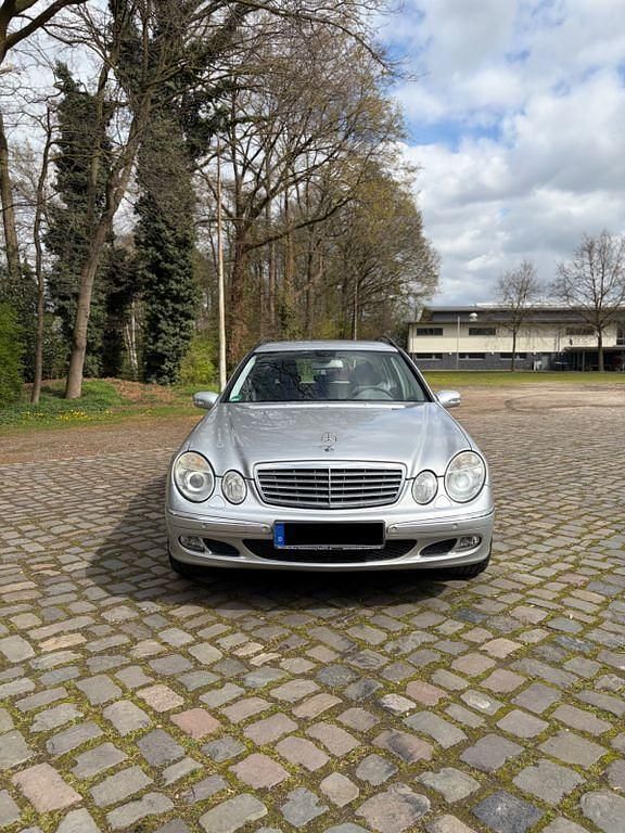Gebraucht Mercedes E280 Elegance 190 PS (139 kW) 2006 Silber Limousine