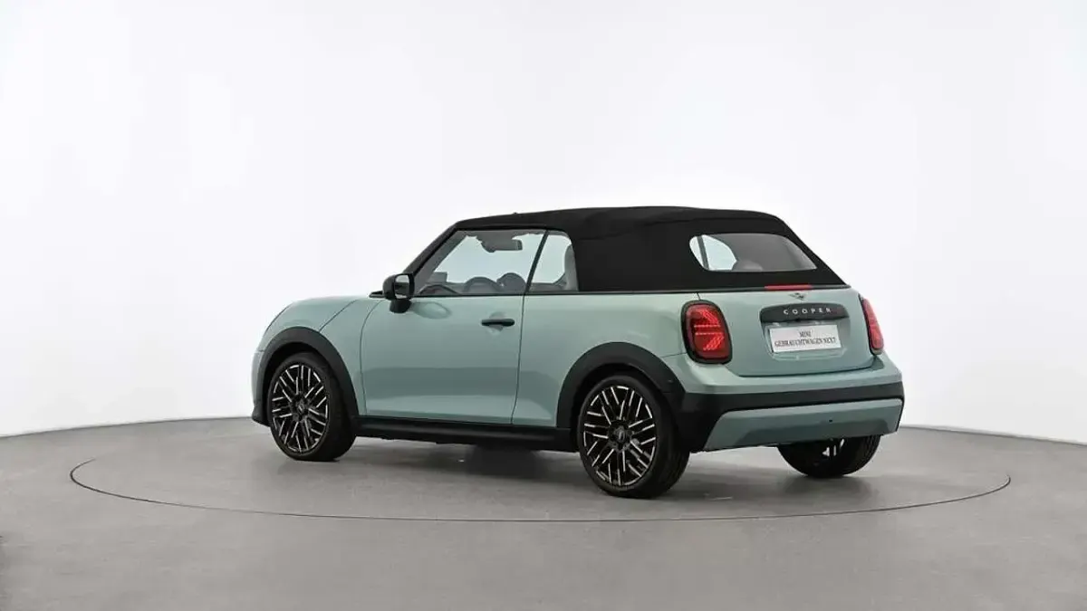 Gebraucht Mini Cooper S Cabriolet Favoured 204 PS (150 kW) 2025 Grün Cabrio
