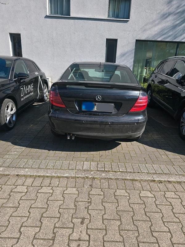 Gebraucht Mercedes C220 150 PS (110 kW) 2004 Schwarz Coupé