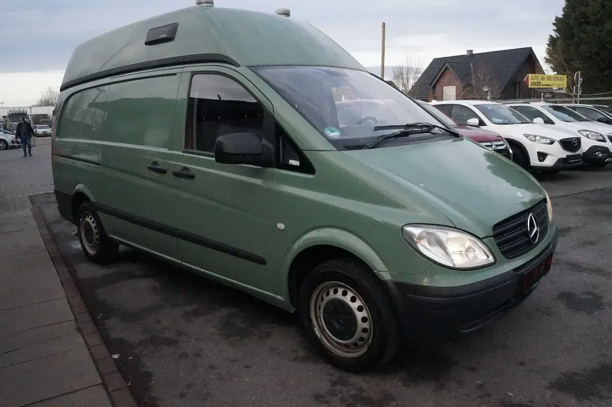 Gebraucht Mercedes Vito 116 PS (85 kW) 2010 Weiß Van