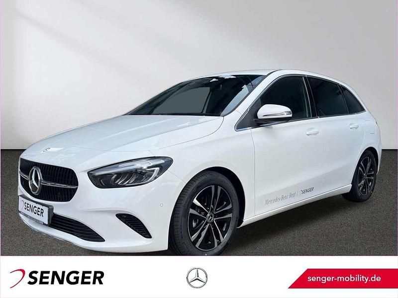 Weiß Gebraucht 2025 Mercedes 200 Progressive Limousine | 31.770 € (Superpreis) - Bild 1/3