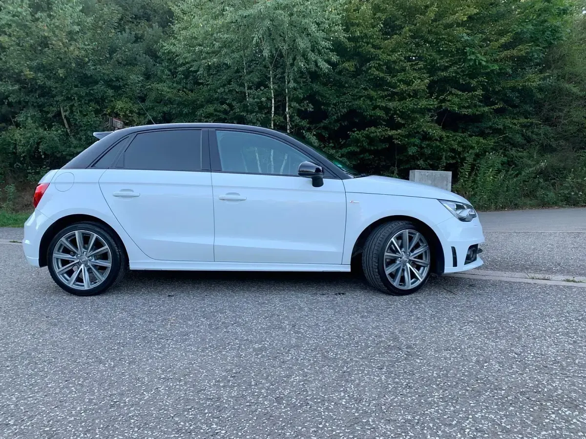 Gebraucht Audi A1 Sportback S-Line 122 PS (89 kW) 2014 Weiß Kleinwagen
