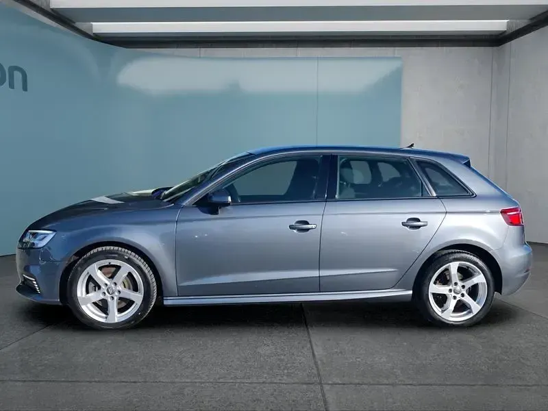 Gebraucht Audi A3 Sportback e-tron 204 PS (150 kW) 2020 Grau Kleinwagen