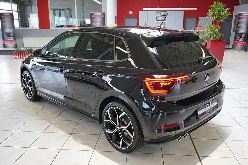 Neu VW Polo GTI 207 PS (152 kW) 2026 Grau Limousine