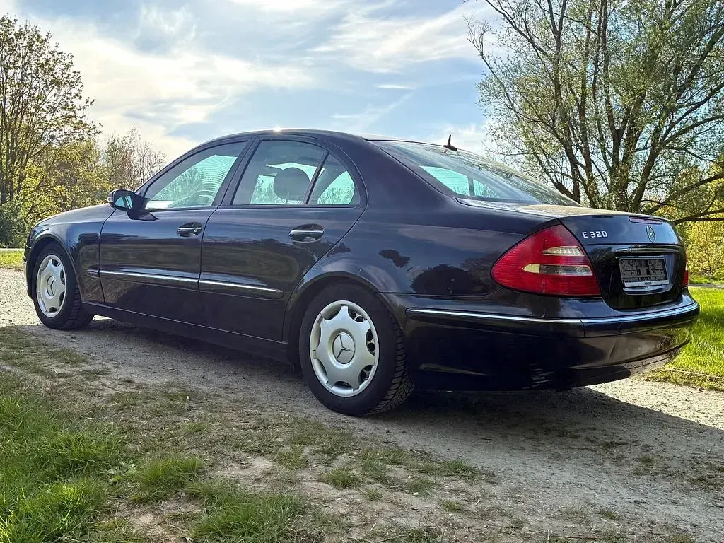 Gebraucht Mercedes E320 Elegance 204 PS (150 kW) 2004 Schwarz Limousine