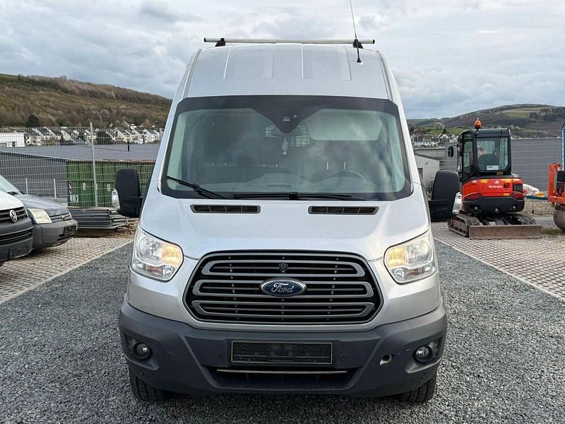 Gebraucht Ford Transit Trend 155 PS (114 kW) 2016 Weiß Van / Kleinbus