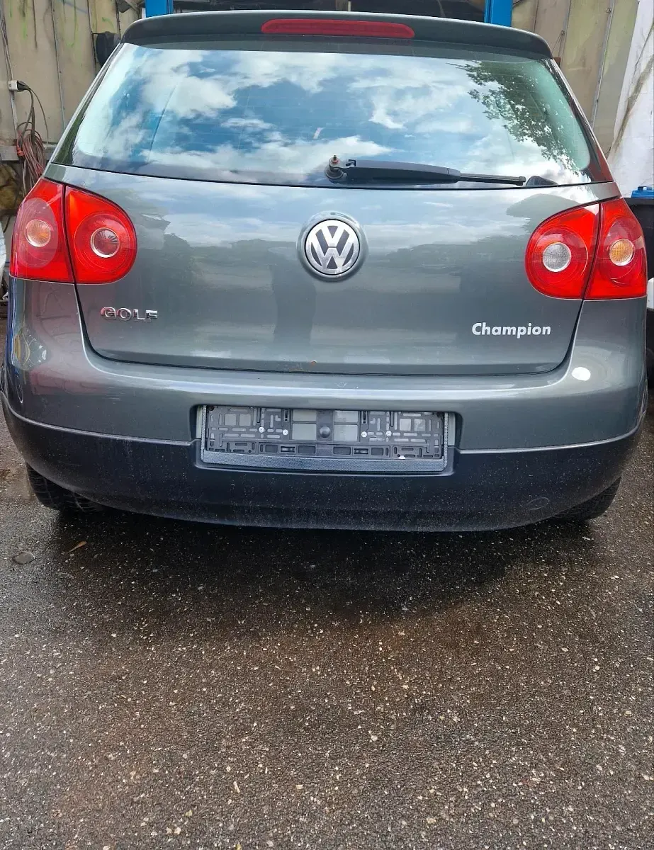 Gebraucht VW Golf V 75 PS (55 kW) 2004 Andere farben Kleinwagen
