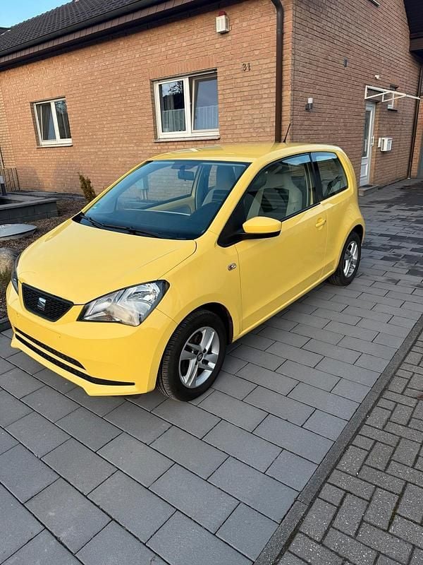 Gebraucht Seat Mii 60 PS (44 kW) 2014 Gelb Kleinwagen