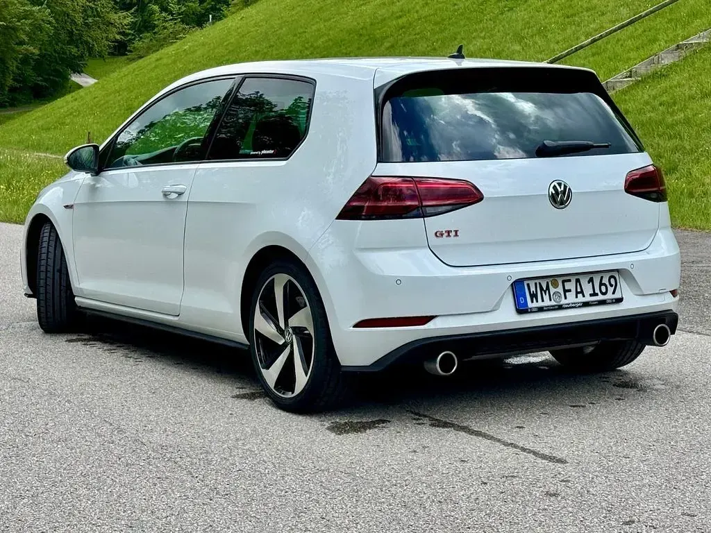 Gebraucht VW Golf VII GTI 245 PS (180 kW) 2018 Weiß Limousine