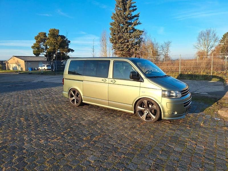 Usata VW Multivan Highline 174 CV (127 kW) 2003 Verde Monovolume